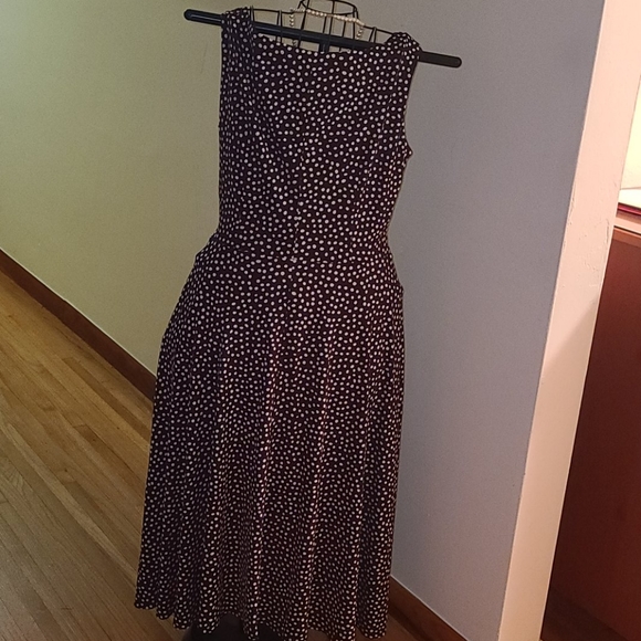 Dress - Picture 3 of 6